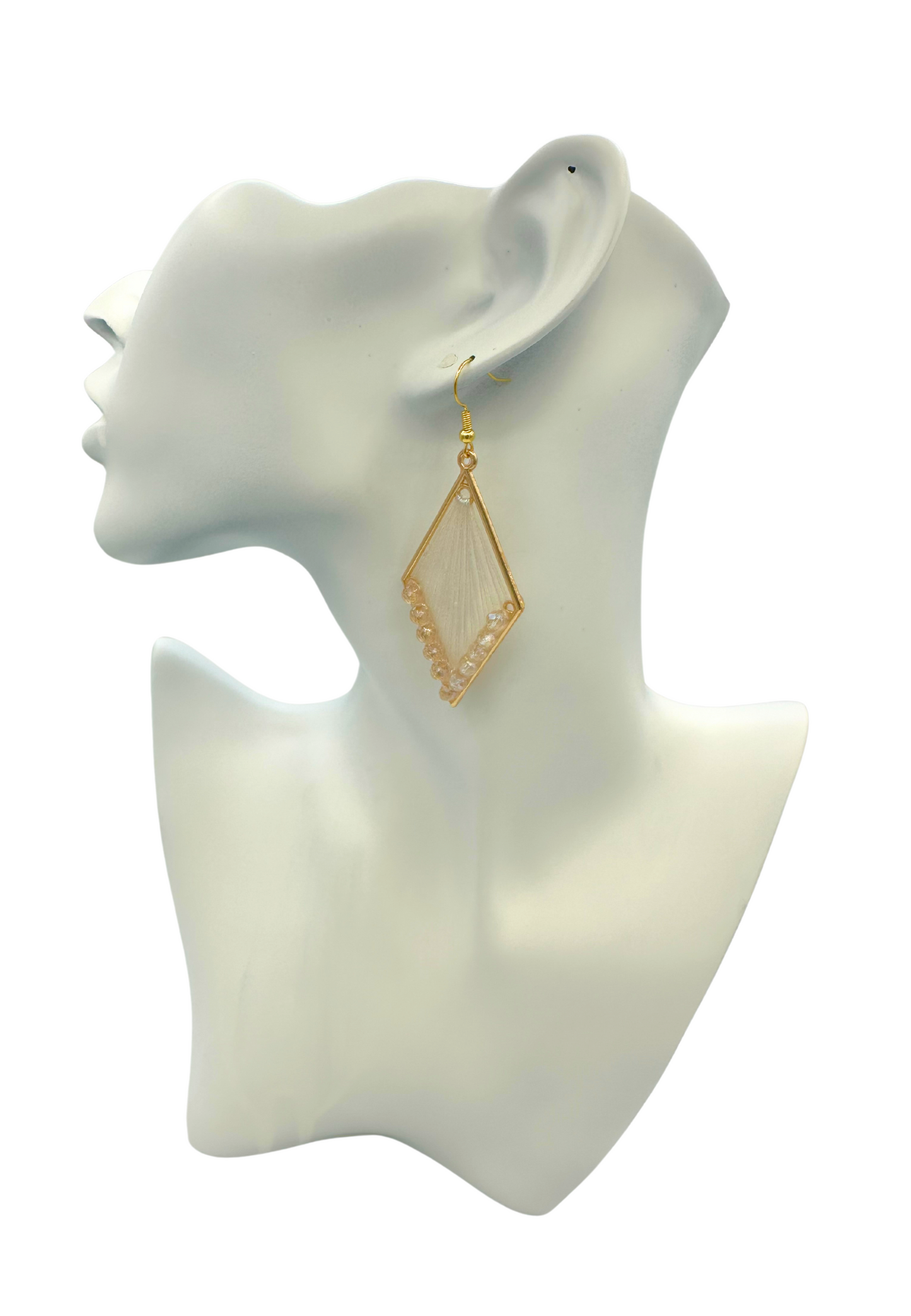 Oorbellen hangers met blinkende kraaltjes - wit